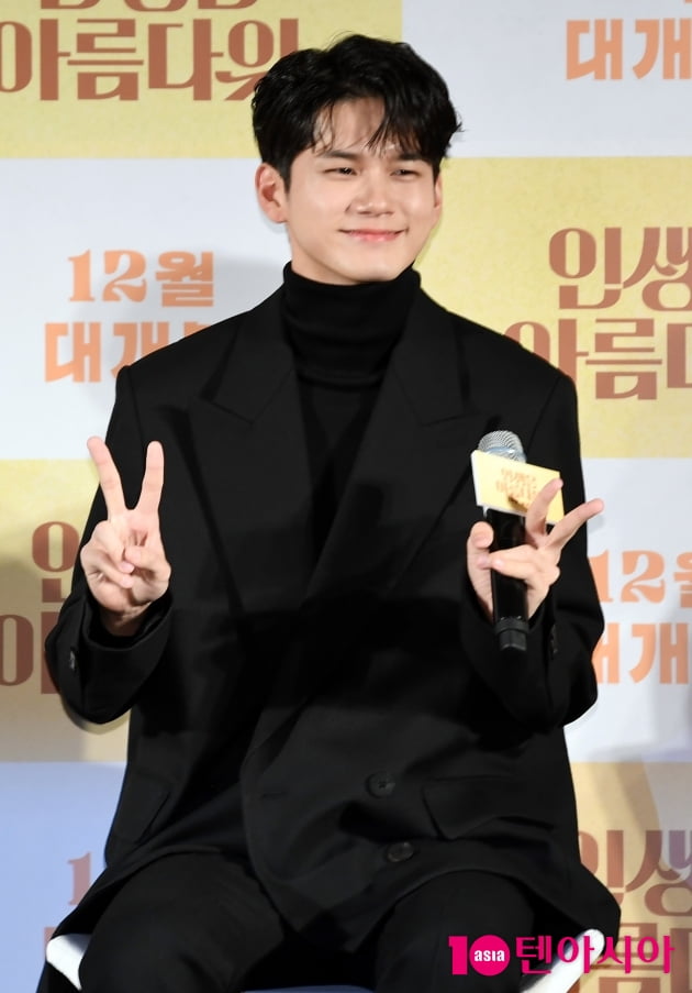 [TEN 포토] '인생은 아름다워 옹성우 '귀엽게 브이~'