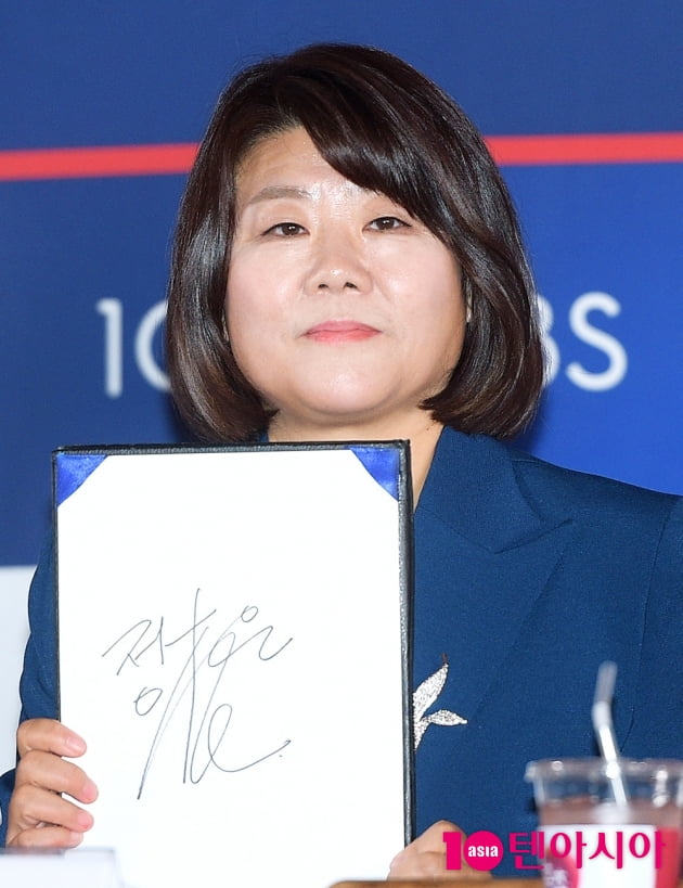 [TEN 포토] '청룡영화상' 이정은, '고운 미소'