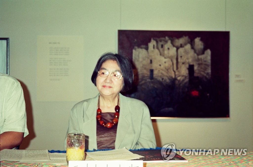 '광주 피에타' 日화가 도미야마 다에코 작품 71점 기증