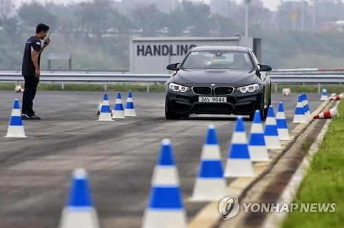 초보도 질주의 매력에 '푹'…100만명 방문한 BMW드라이빙센터