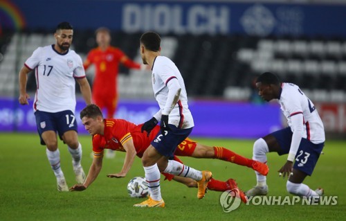 잉글랜드, 35년 만에 아일랜드에 승리…3-0 완승