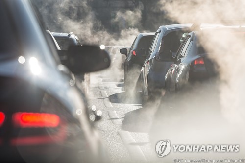 "영국 2030년 내연기관차 금지하면 영국내 車판매 ⅓로 줄 것"