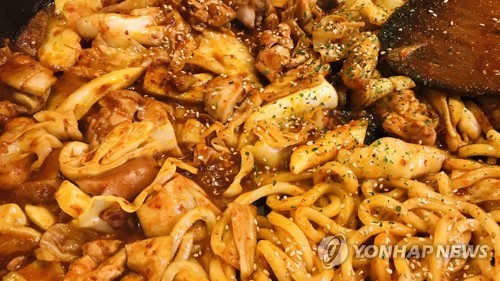 대전 닭갈비 맛집의 속임수…태국산 섞었다가 '벌금 1억원'