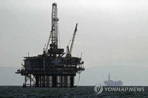 미 대선 하루 앞두고 국제유가 급등…WTI 2.9%↑