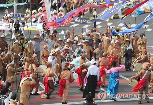 제주 서귀포칠십리축제 20∼21일 개최…코로나19로 축소