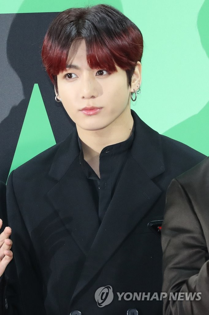 BTS 정국, 미 잡지 '인터내셔널 섹시남' 팬 투표서 1위