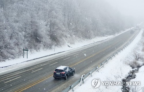 강원경찰 겨울철 교통안전 대책 추진…취약구간 집중 점검