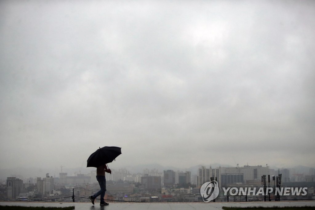 대구·경북 낮 동안 천둥·번개 동반한 최고 80mm 비