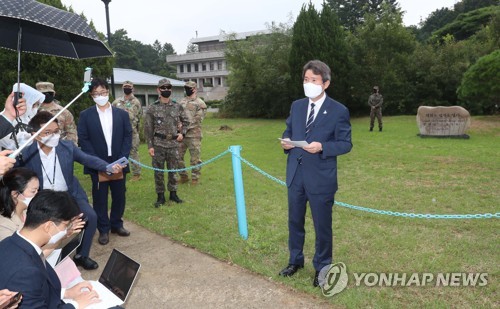 판문점 견학 13개월만에 재개…엄격 방역 속 '신중한 한 발'