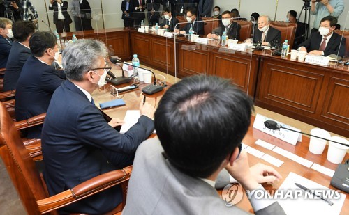 與유동수 "2050탄소중립 불가능…탈원전도 어렵다"(종합)