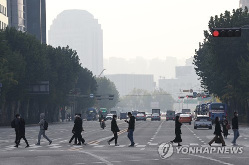 춥고 안개 낀 월요일 아침…일부 지역서 빗방울