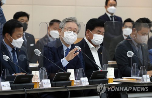 이재명, 경기도 국회의원들 만나 국비 8조원 지원사격 요청