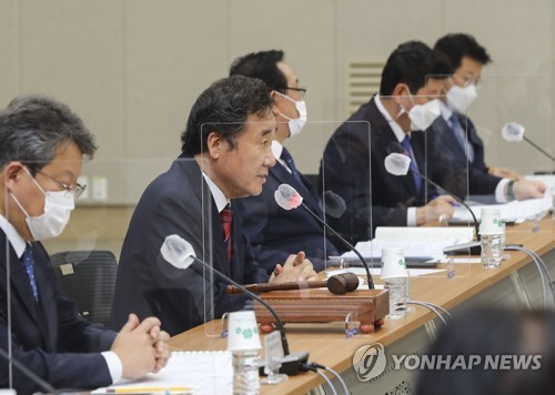 이낙연, 홍남기 사의 논란에 "당정갈등 아냐…오해 있다"