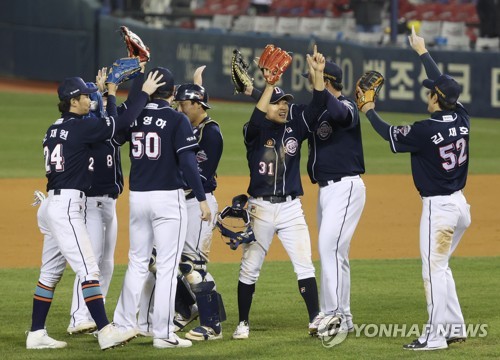 '명가' 두산 vs '막내' kt가 펼치는 고척돔 플레이오프