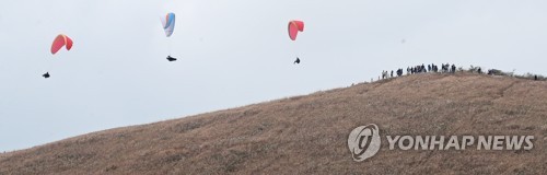 제주 맑고 쌀쌀…산지에 밤부터 빗방울