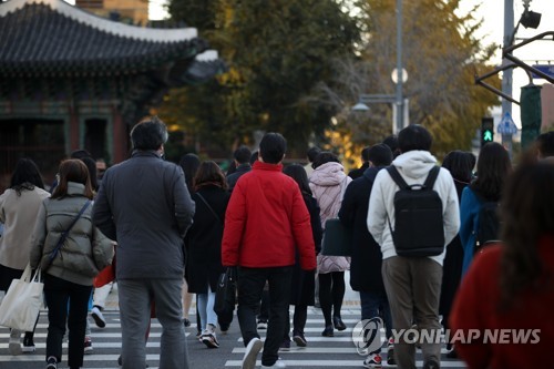 [날씨] 전국 맑고 쌀쌀…서울·영동·영남 건조특보