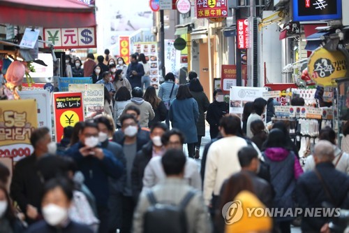 지자체 줄줄이 1.5단계…지역-해외 동시확산속 세자리 이어갈듯