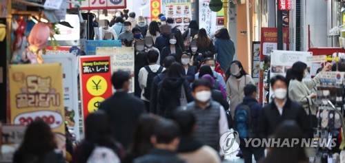 [전문가 진단] "코로나19 '일촉즉발'…거리두기 단계 격상 고려해야"