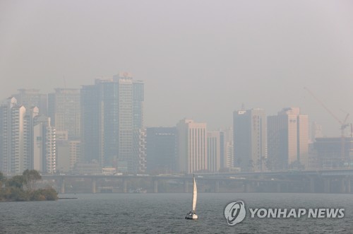 [내일날씨] 서울·경기 밤부터 비…전국 곳곳 짙은 미세먼지