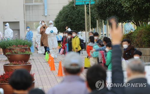 광주 초·중·고 19일부터 밀집도 ⅔…"최대한 등교 유도"