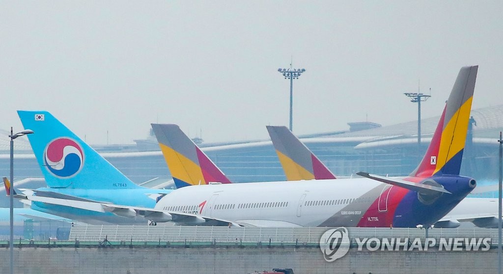 대한항공 前임원들 "아시아나 인수 지지…3자연합 찬물 중단"