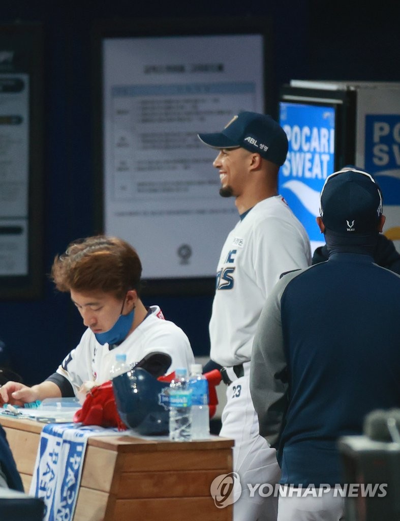 KBO '마스크 미착용' 알테어에 벌금 20만원 징계