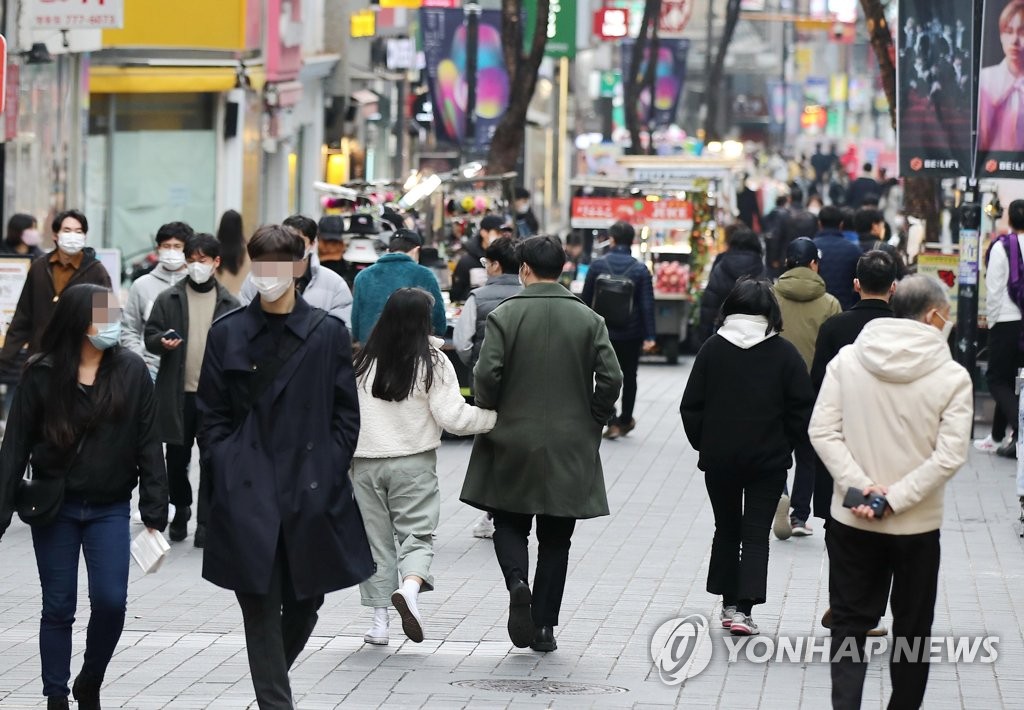 수도권 거리두기 24일 0시부터 2단계로 격상…호남권은 1.5단계(종합)
