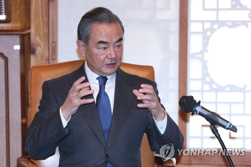 '광폭 행보' 왕이 출국…협력 강조했지만 풀지 못한 숙제도 남겨