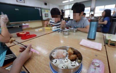 서울 학교 비정규직 19~20일 파업…"급식 차질, 도시락 준비해야"