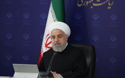 이란 대통령 "바이든, 미국의 과거 실수 보상해야"