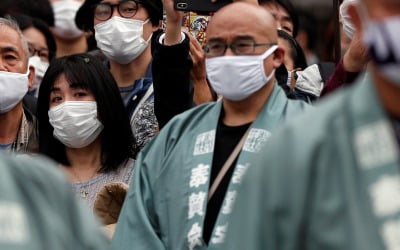 [속보] 일본 코로나 신규 확진 600명대…사망 6명 늘어