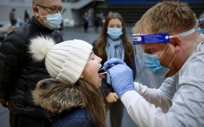 전세계 코로나 확진자 5000만명 넘어… 바이든은 대응 TF 발표 예정