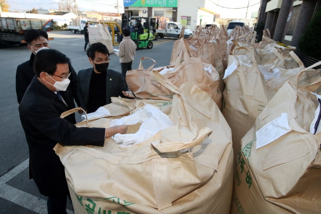 "쌀 수급 불안정"…정부, 공공비축미 37만톤 푼다