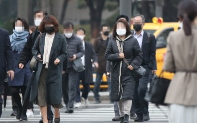 [종합] 정부 "재유행 기로…거리두기 2단계 격상없이 확산세 차단"