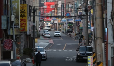 경남, 단란주점·이통장 관련 확진 100명 돌파…확산세 계속