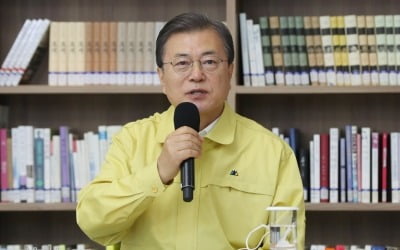 文 대통령·민주당 지지 동반 상승…서울 與 부·울·경 野 우세