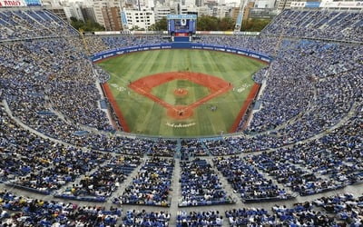 도쿄올림픽 염두에 둔 日야구장 2만8000명 '인체실험' 논란