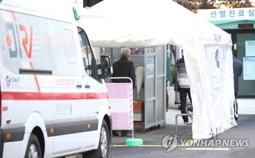 학교-직장-모임 등 산발적 감염 지속…일상공간 곳곳에서 확산