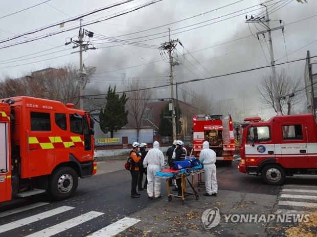 [속보] '3명 사망' 인천 공장 화재 2시간 반 만에 완진