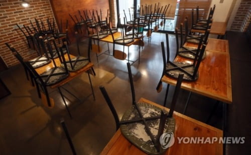 장날인데 '적막감'…'사회적 거리두기 2단계' 경남 하동군