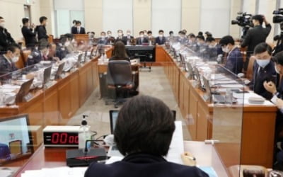 '공무원 구하라법' 행안위 통과…양육없이 유족연금 못타