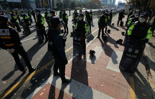 "최근 코로나 확산은 민노총 집회와 무관…석달 전 광복절 집회 탓"