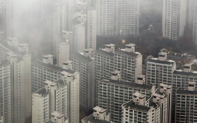 전국 아파트값, 8년 만에 최대 상승…전셋값도 역대 최고치