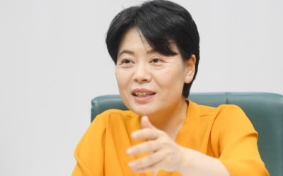 윤희숙 "국회 이전하고 아파트 짓자"…김종인 "사견일뿐" 일축 