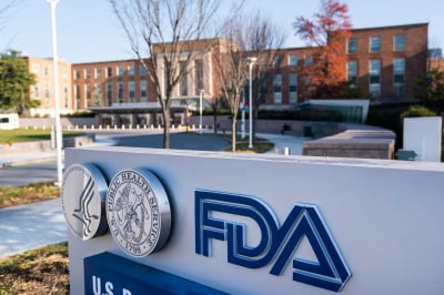 美 FDA 자문위, 화이자 코로나백신 긴급사용 승인 권고 [종합]