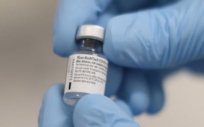 영국발 변종 바이러스 잡아라…화이자·모더나 백신 효능시험 돌입