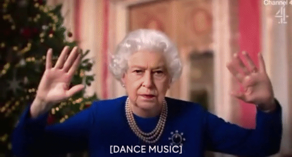 [영상] 엉덩이 흔들고 털기춤까지…英 여왕 기묘한 춤사위