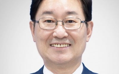 "尹, 의로운 검사→선택적 정의"…법무장관 내정 박범계 누구