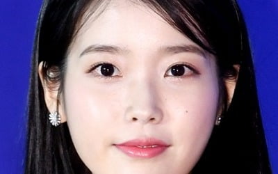 아이유 1억원 기부, 올해만 5억원 쾌척 '연예계 선행 천사'