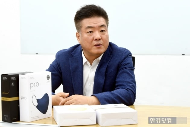 하춘욱 씨앤투스성진 대표는 "내년 마스크 수출을 활발하게 전개할 계획"이라고 밝혔다. (사진 = 변성현 한경닷컴 기자)
